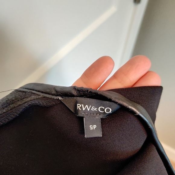 RW&Co. Black/gray bodycon dress with side slit and mid back - Picture 4 of 5